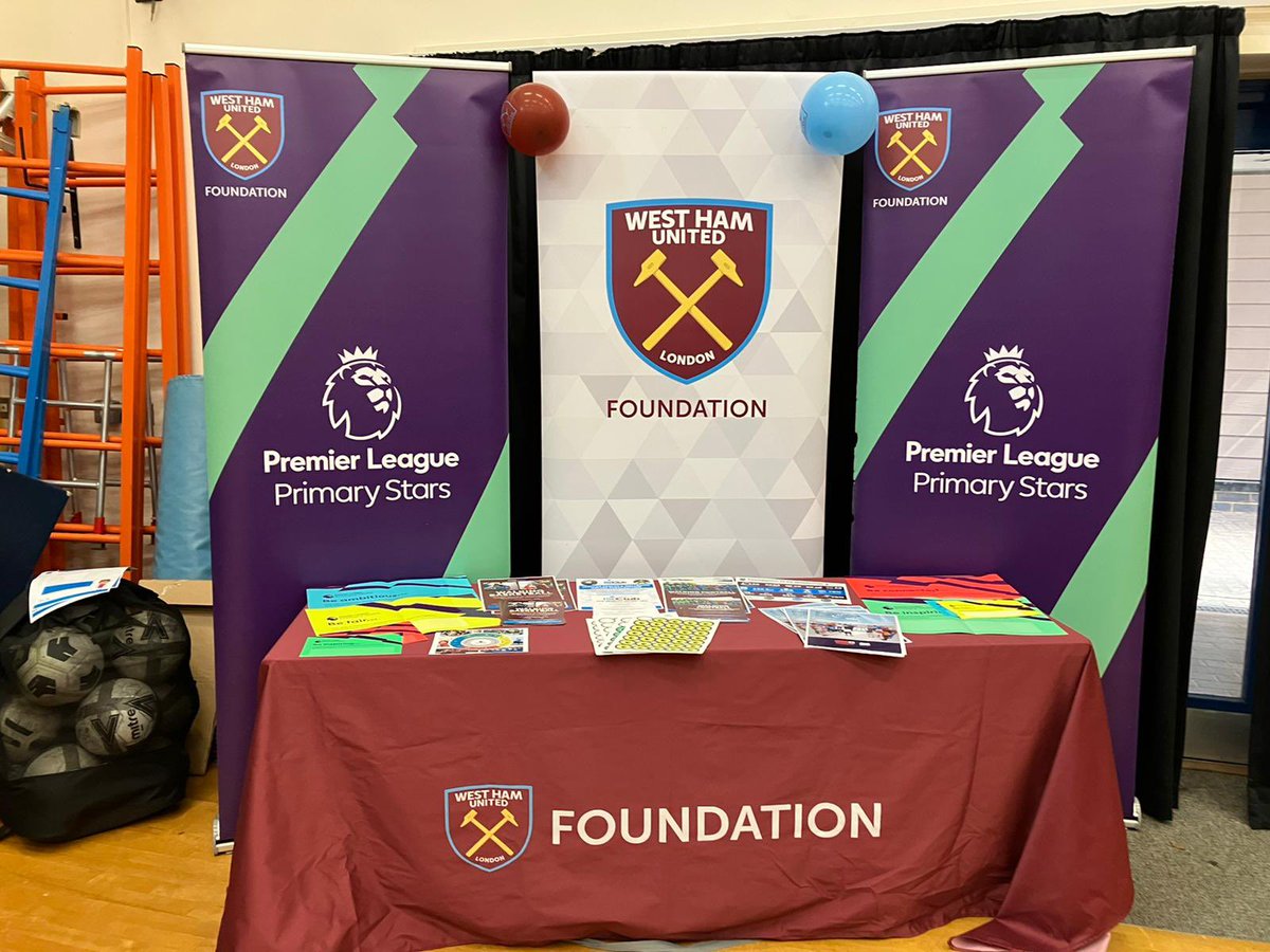 WHUFoundation's tweet photo. For #MentalHealthAwarenessWeek, we connected with pupils, parents, & teachers at @ClevesPrimary, our #PLPrimaryStars partner school, emphasising the importance of speaking up & seeking support, we highlighted sports & physical activity as powerful tools to tackle anxiety, low self-esteem, and depression 💚🎗️

Let's face these challenges together! ✊