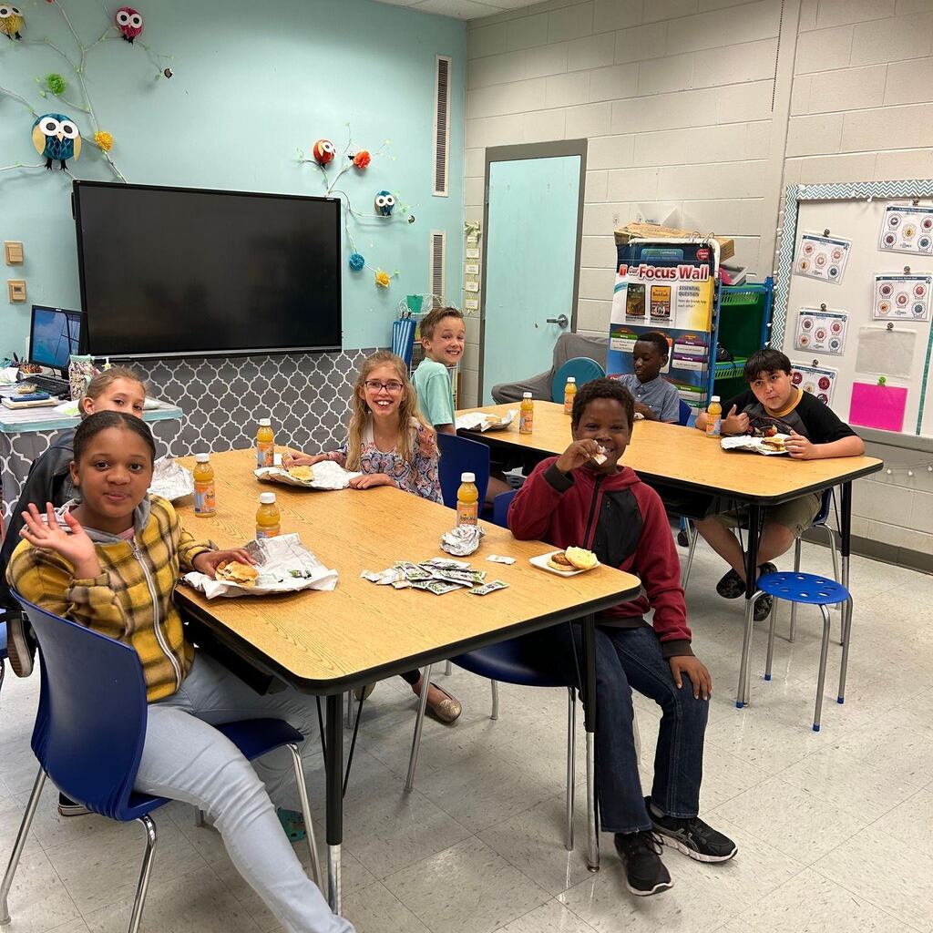 Our super Lexia readers were rewarded with Chick-fil-A breakfast. Thank you CFA and Ms. Stanley!!! #learningatlpe instagr.am/p/Cslz6DWsutB/