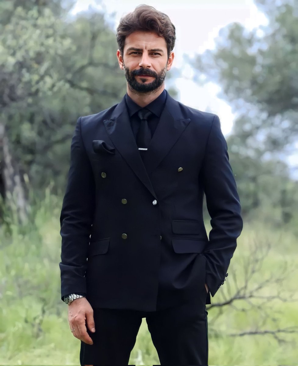 tv_stari's tweet photo. Gökberk Demirci 🎞️📽️

#GökberkDemirci #KartalKöksal #ÜçKızKardeş https://t.co/LPiEaSYqkZ