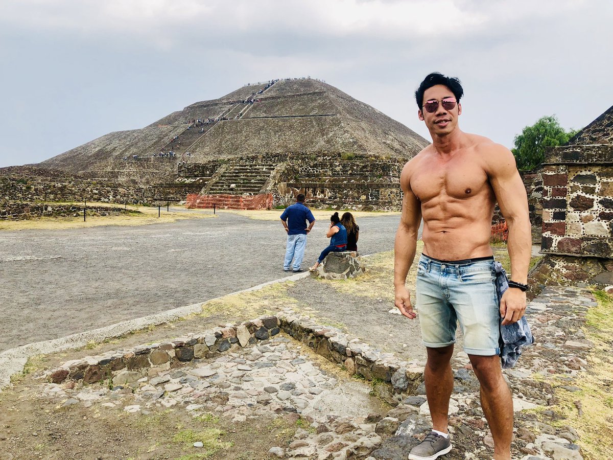 MarkKeerati's tweet photo. #throwbacktuesday
When all mexican kids called me Jackie Chan 😂
.
.
.
#mexcio
#beachboy #summer #beach #vacation #vacationvibes #topless #muscle #model #malemodel #stud #instagram #fitness #fitnessmotivation #hotasianguys #hotman #bodytransformation #bodybuilding #fitfam https://t.co/ZeoeiGtVZz