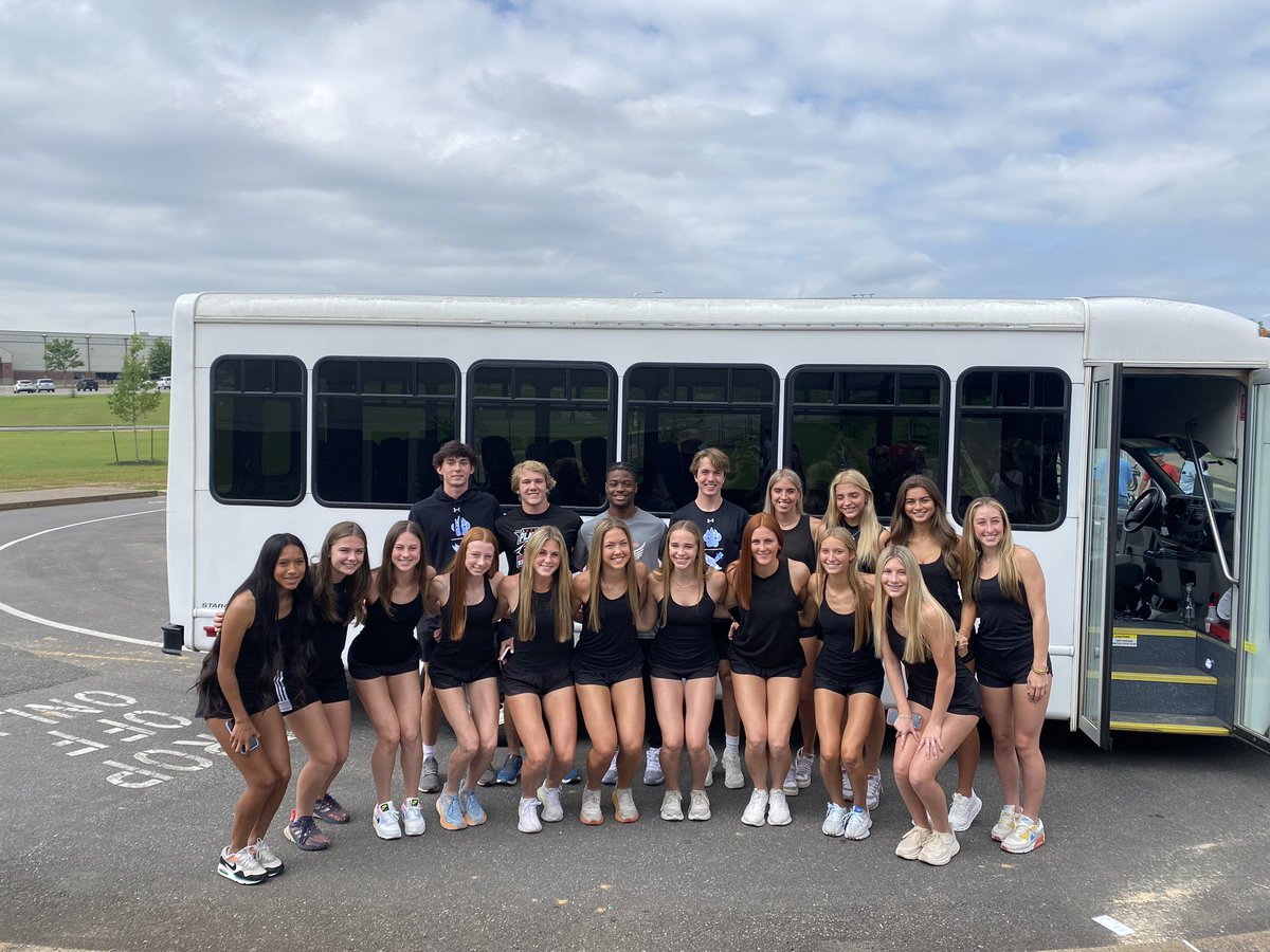 USJAthletics's tweet image. 🐻 Good Luck @USJTFXC !!!! 

Headed to Murfreesboro for a full day tomorrow competing in the TSSAA DII A State Track Championships!!!