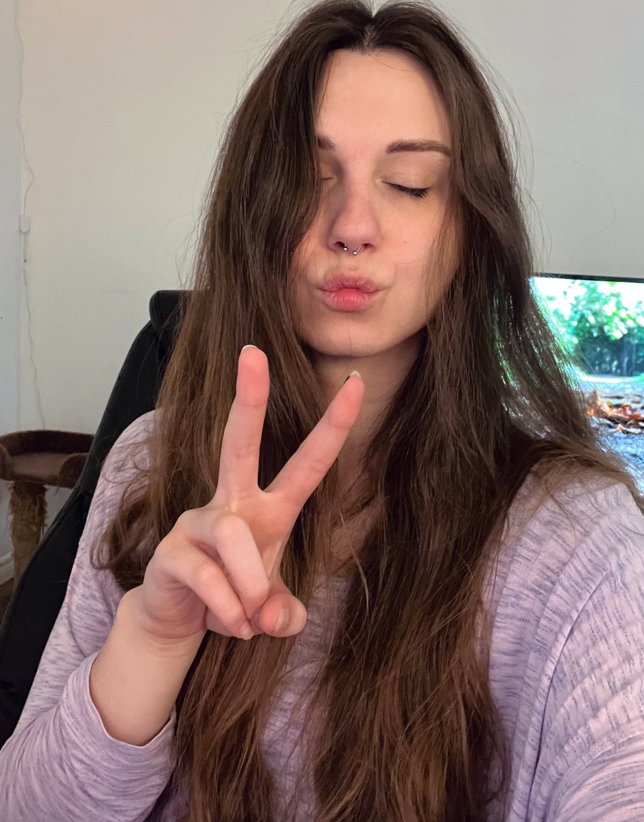 Livvstream's tweet photo. 🔴 league grind for a bit!
https://t.co/Rei9GXeZWn https://t.co/Ss6tr1igiT