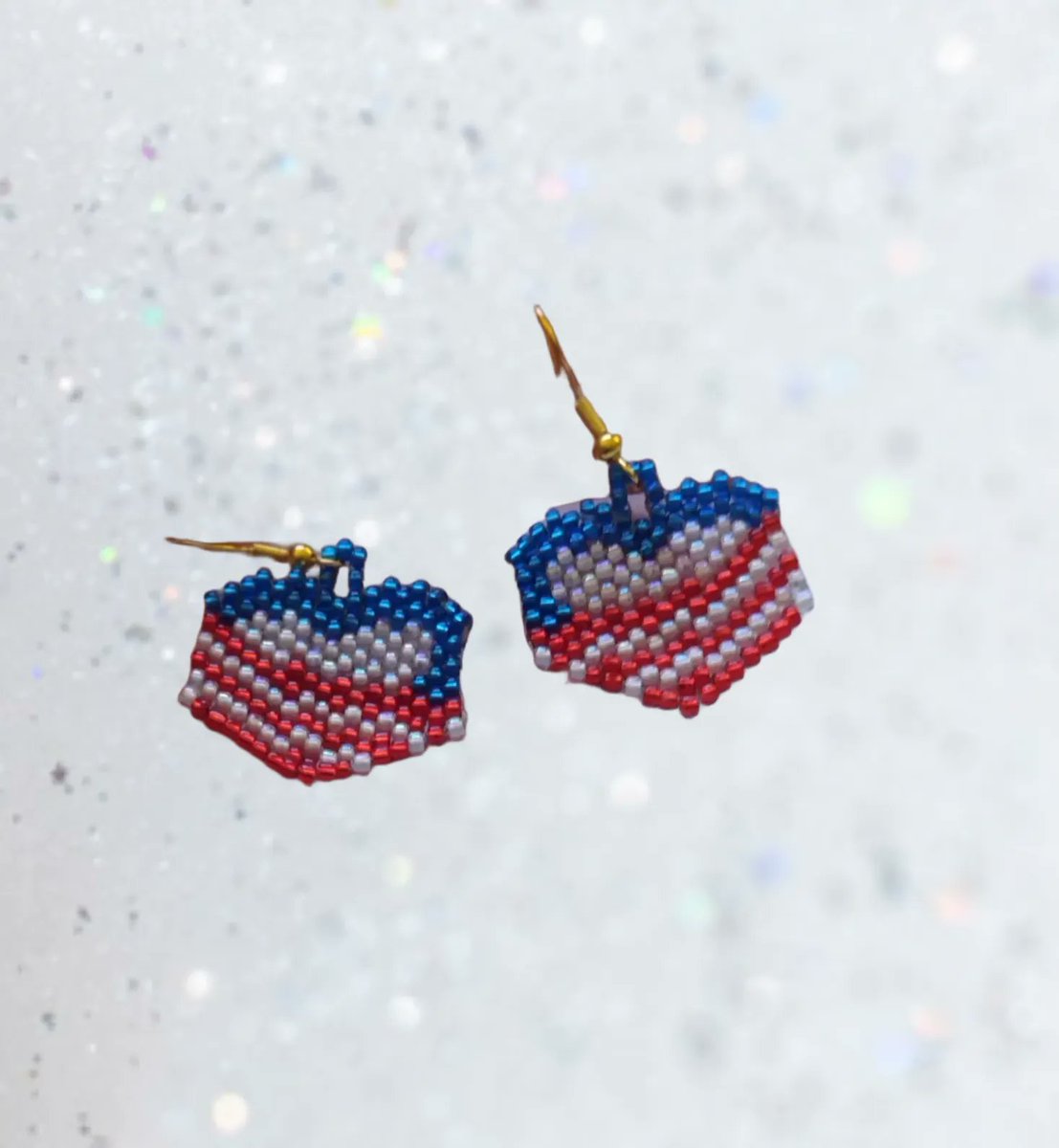 Show your patriotic spirit

buff.ly/42OPb85 

#patrioticearringsbeaded #patrioticearringsusa #earrings4thjuly #earringsdangle #earringsflag #summerearrings #usaflagearringsstar #missguidedbeader