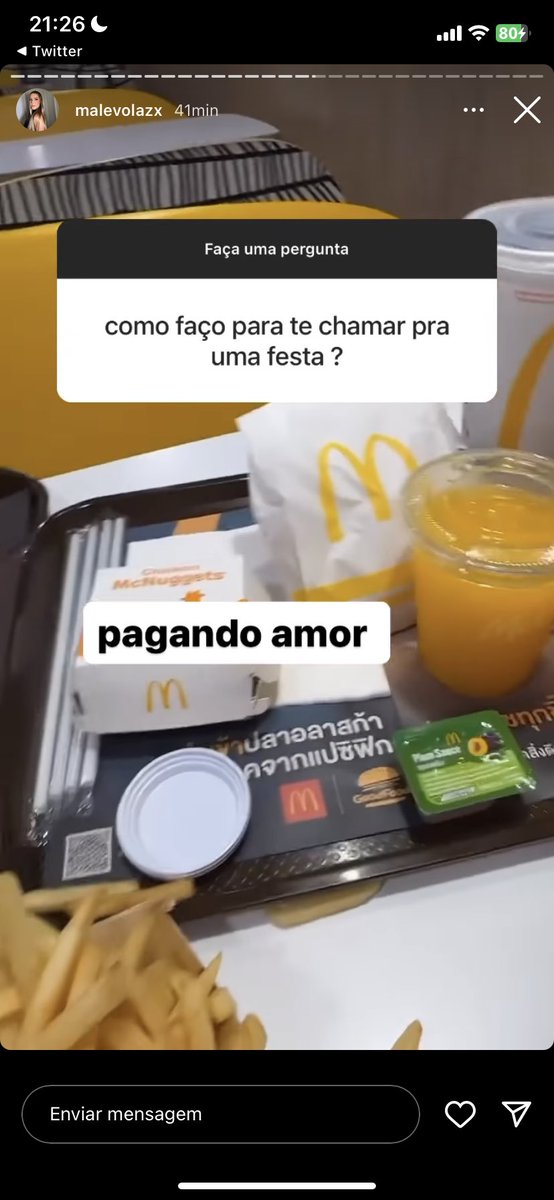 flaviaversos's tweet photo. amo tanto a loirinha https://t.co/ooM8EVKbzB