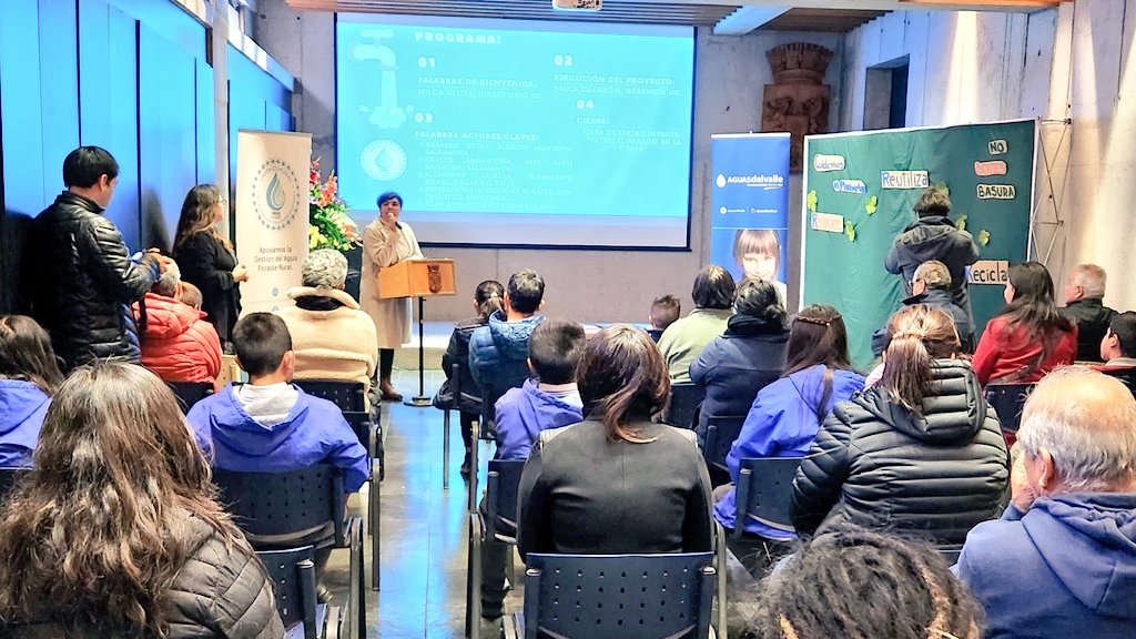GetBlockGamer's tweet photo. #ContigoenCadaGota Nos encontramos participando del cierre del proyecto de la Unión Comunal de Comités de APR #Salamanca: "Hablemos del Agua". Apoyado por nuestro fondo para difundir y fortalecer la educación hídrica y cultura del agua en escuelas rurales de la comuna. https://t.co/gnsvTasDG2
