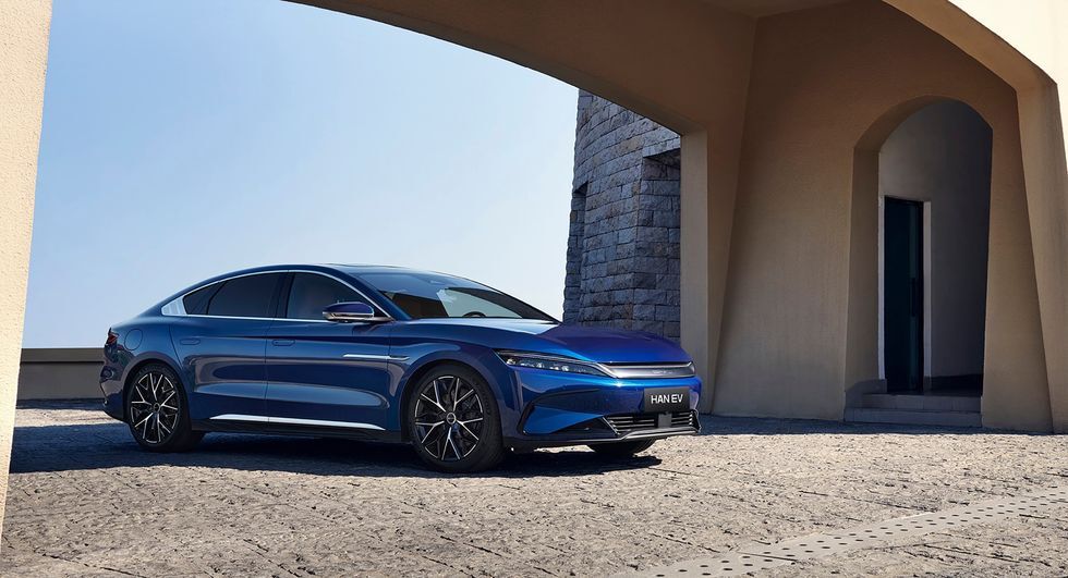 BYD vill bygga bilfabrik i Europa feber.se/bil/byd-vill-b…