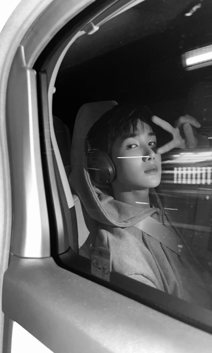 ANDTEAMFR_FAN's tweet photo. 23.05.23 ⇶ 🐦

#JO ‣ 🚘🤳✨

⤷ #ANDTEAM #LUNÉ @andTEAMofficial ‣ 🐶 https://t.co/hQkhUFlbbW