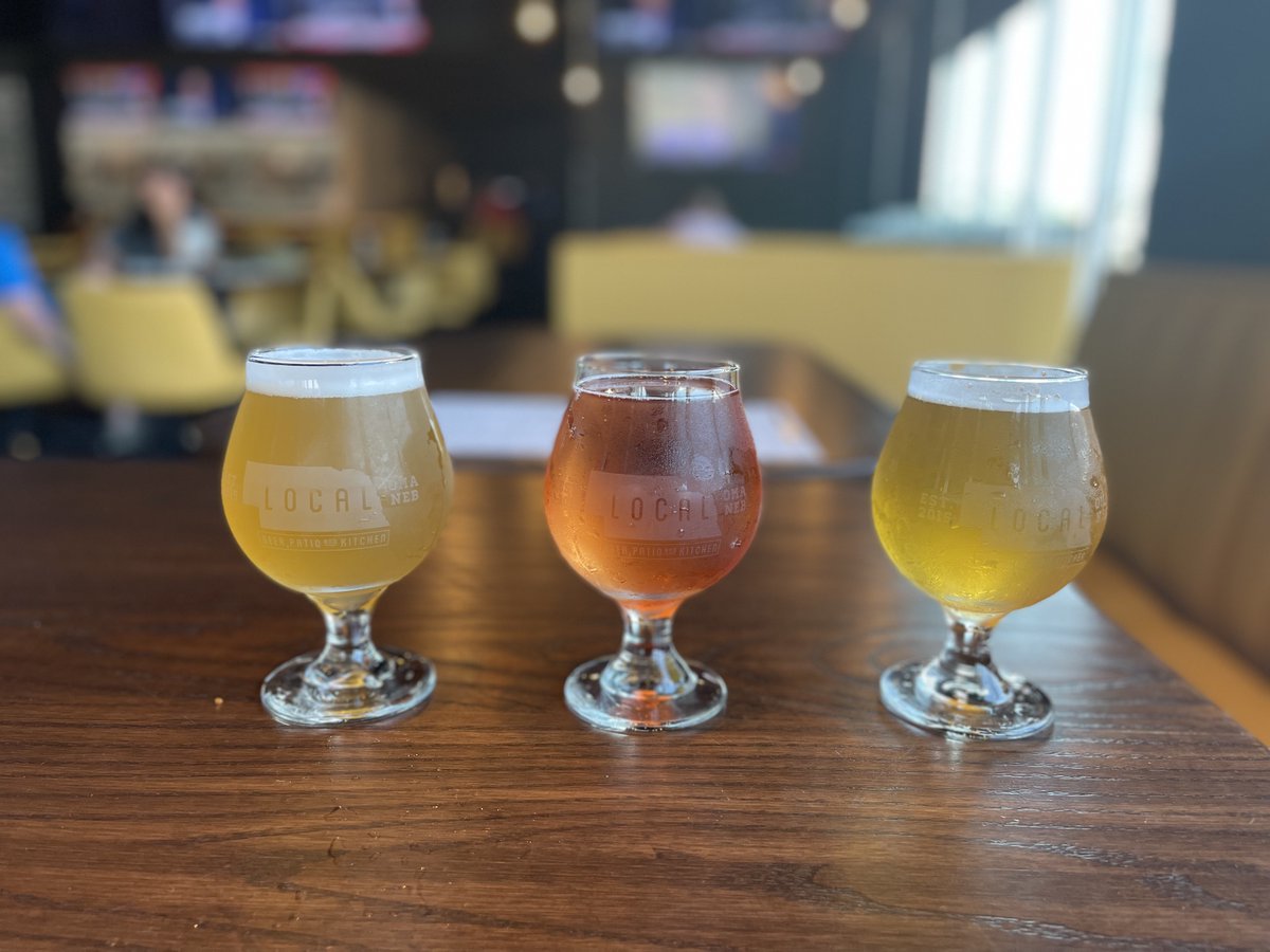 LocalBeerCo's tweet image. Three beers are all you need: one to say 'hello', one to say 'cheers', and one to say 'uh-oh'. 🍻😄 Embrace the joy of a trio of brews and let the good times flow in threes! 

#ThreeBeersPlease #CheersToThreesomes #GoodThingsComeInThrees