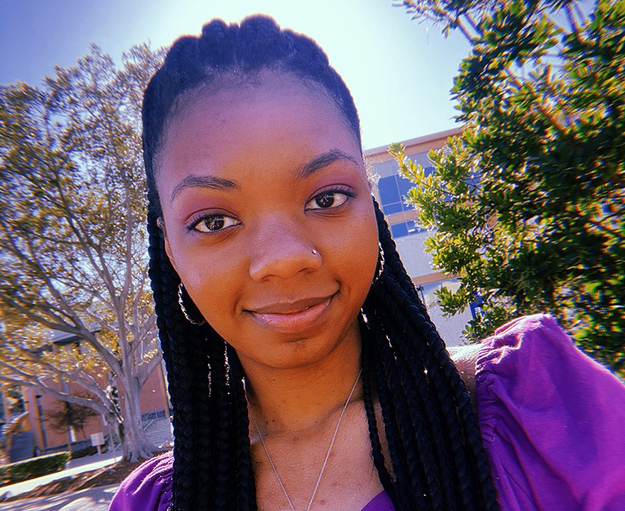 Huge congrats to Kayla Atkinson, '23 @UCIrvine @ucicogsci and @UCIsociology, who's the recipient of the 2023 Black Lives Matter Research Scholarship! More from the soon-to-be grad: socsci.uci.edu/newsevents/new… #zotzotzot #ucipride #classof2023