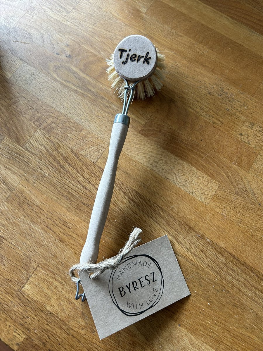 Tjerk Langman on Twitter "Gisteren waren we 8 jaar getrouwd en toen kreeg ik dit cadeau van m’n