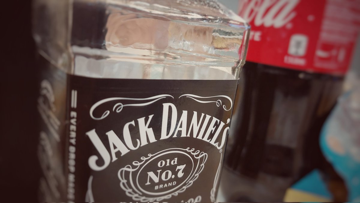 josereyalo's tweet photo. Impromptu #videoke nights with friends and family are just the best. Even made more joyous with Jack and coke, a standard. Just
#GoodVibesOnly https://t.co/pslFvKrESl