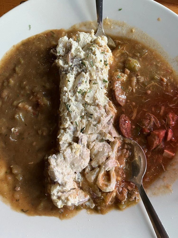 southsidecafe1's tweet photo. Comfort meals like this always do the soul right. A bowl is waiting for you now! #SouthsideCafe #NewOrleansEats #seafood #SlidellEats #cheers #ComfortFood #StTammanyEats https://t.co/i6Jy5IRBzB
