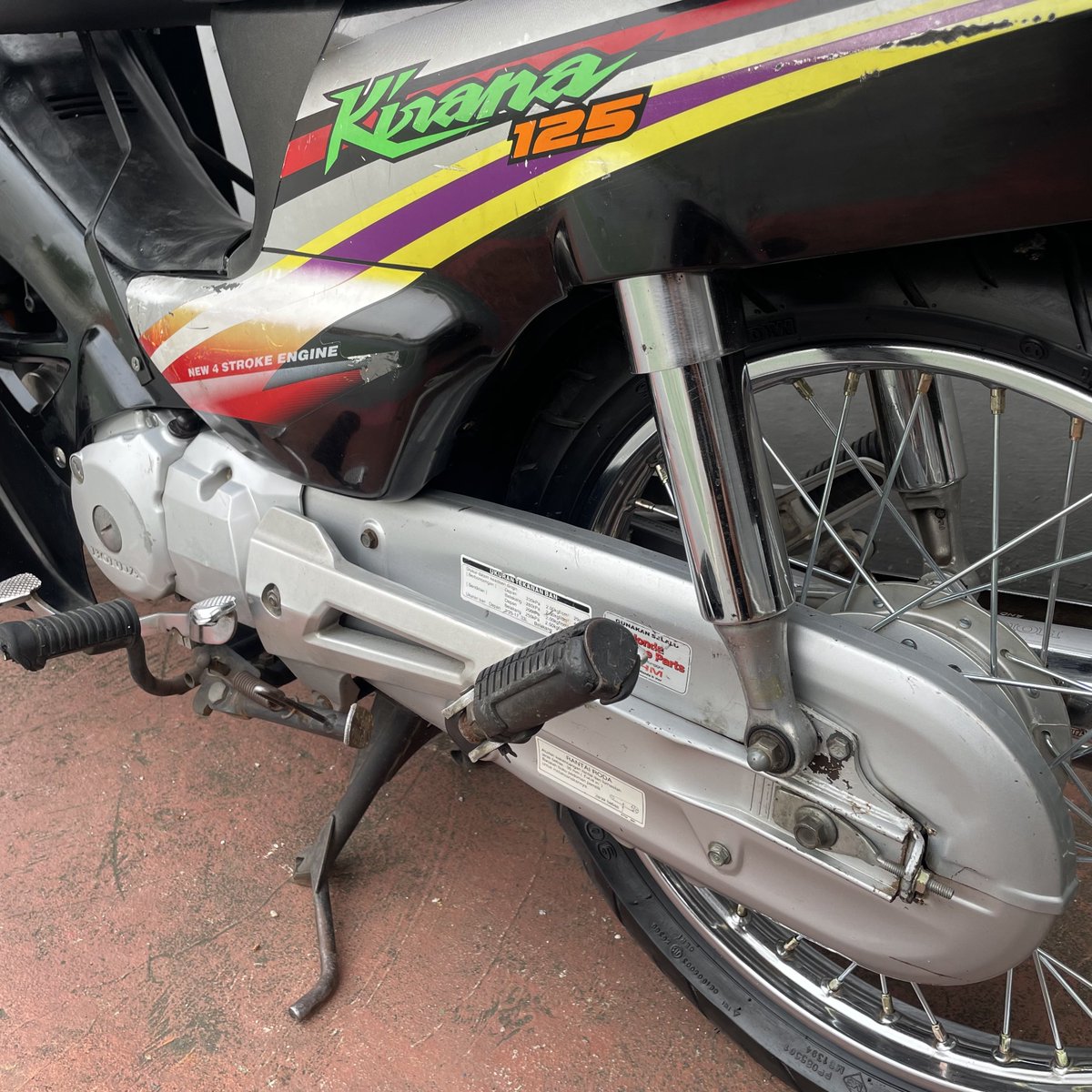 Main motor kemarin sore 🛠️ tweet media