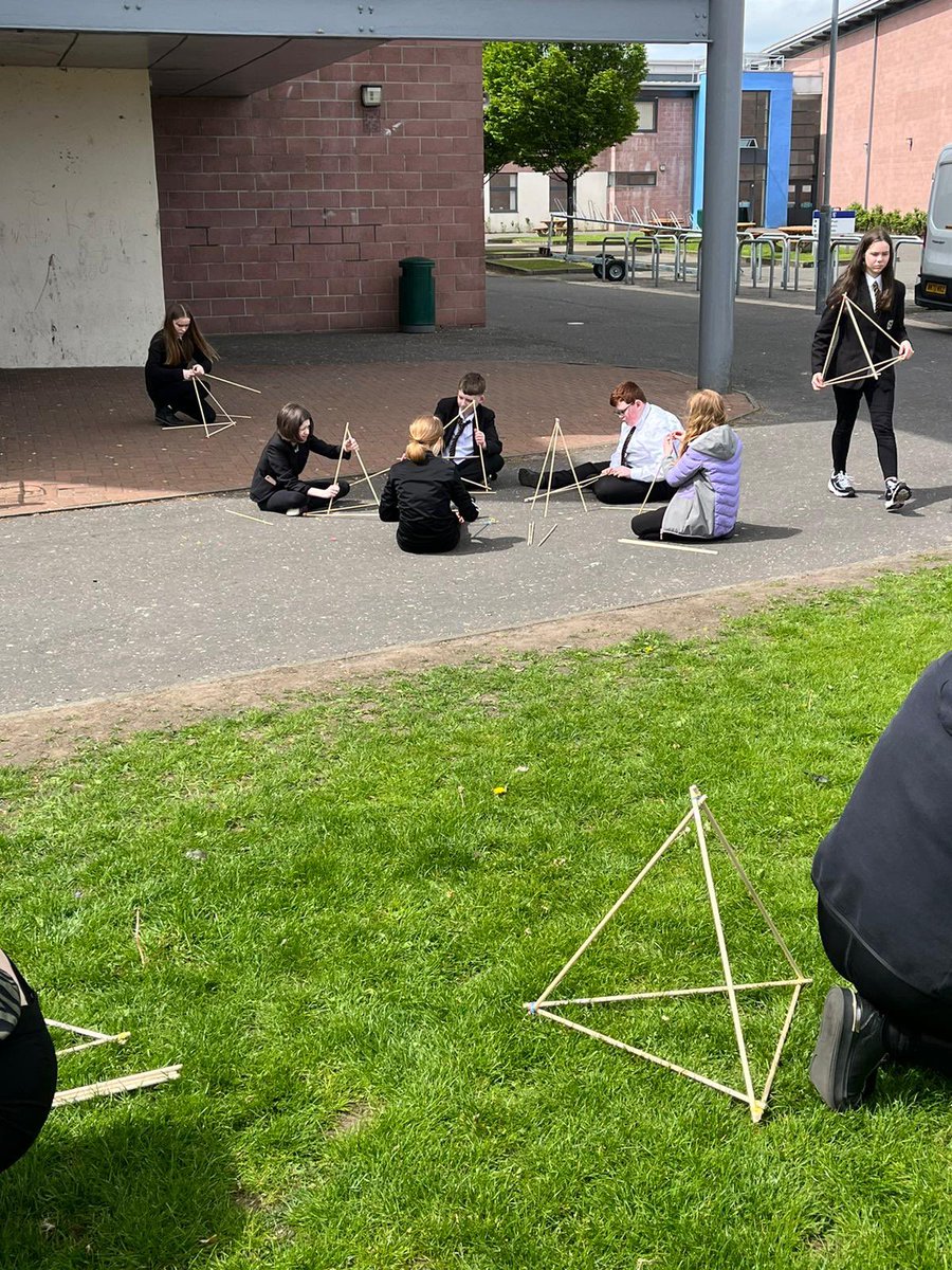Fab team work and problem solving skills from some of our lovely S1’s this afternoon! They used wooden dowels and elastic bands to build a tetrahedron😍 Well done team⭐️⭐️ <a href="/GHSfalkirk/">Graeme High School</a>