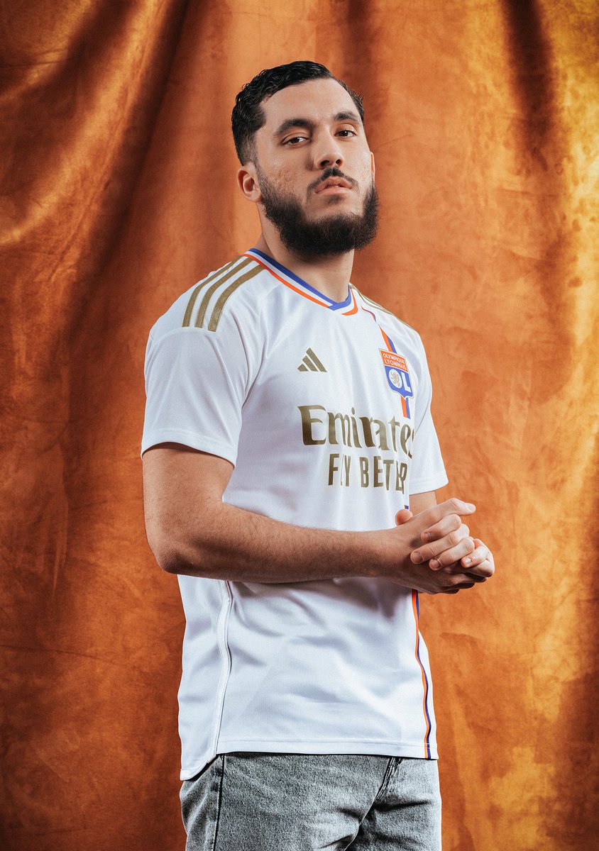 OL's tweet photo. #ADNOL 💫🔴🔵 https://t.co/DFLrANtWqD