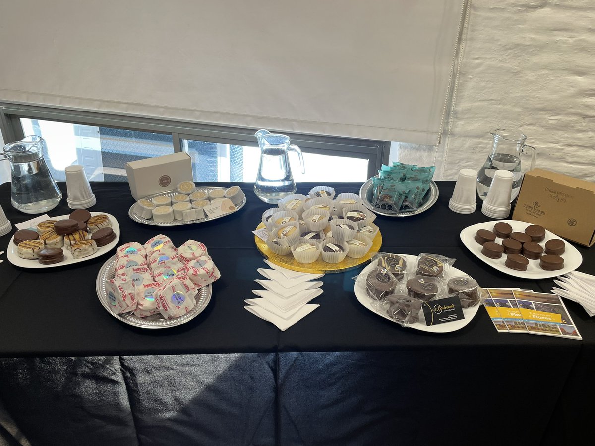 El mundo del alfajor incluye numerosas experiencias y propuestas para todas las edades, como exposición y venta de alfajores de todos los rincones del Uruguay, un espacio para pastelería infantil donde los más pequeños podrán aprender a hacer alfajores y espectáculos artísticos.