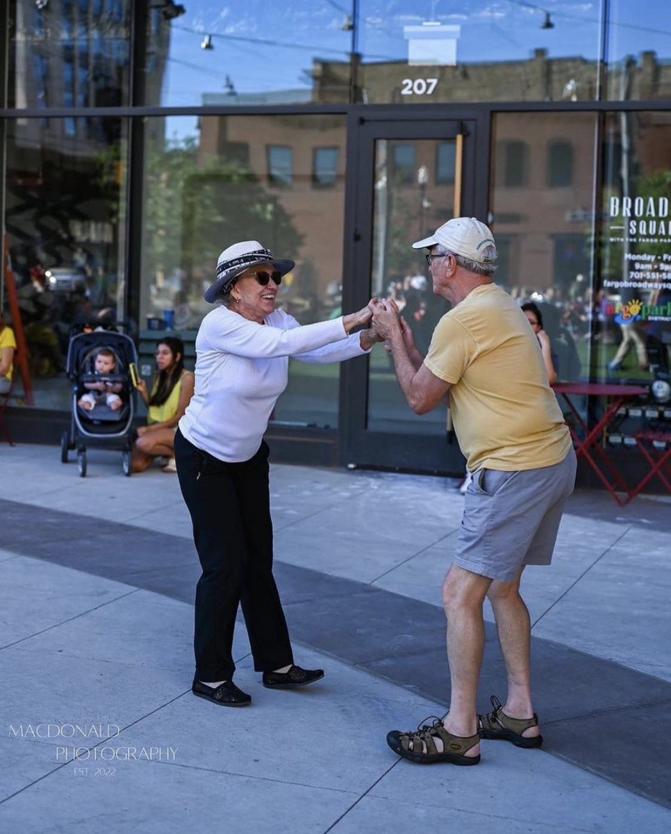 Fargo Broadway Square (@fargobdwysquare) on Twitter photo Lace up those dancing shoes for the first  Music at The Square of the season!🪩
Local artists Jeremy Holloway and Lula will be blessing our ears with live music at 7:00 and 8:00 pm tonight!
Get there early for Rosewild and Silver Lining’s Ice Cream Social!🍦🍑🍯
#DowntownFargo Lace up those dancing shoes for the first  Music at The Square of the season!🪩
Local artists Jeremy Holloway and Lula will be blessing our ears with live music at 7:00 and 8:00 pm tonight!
Get there early for Rosewild and Silver Lining’s Ice Cream Social!🍦🍑🍯
#DowntownFargo