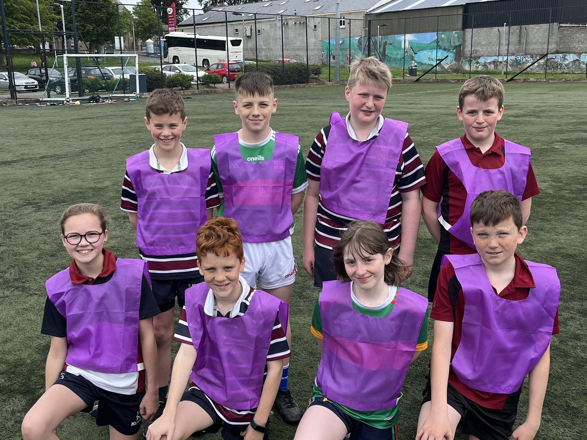 SharedEdArmagh's tweet image. Shared Education Sports Blitz

Today our pupils had the opportunity to take part in a range of different sports. @rsarmagh @stpatsarmagh @stcatherines247 @CoAHS1995 

Thank you to the staff from each school for facilitating the event! 1/2