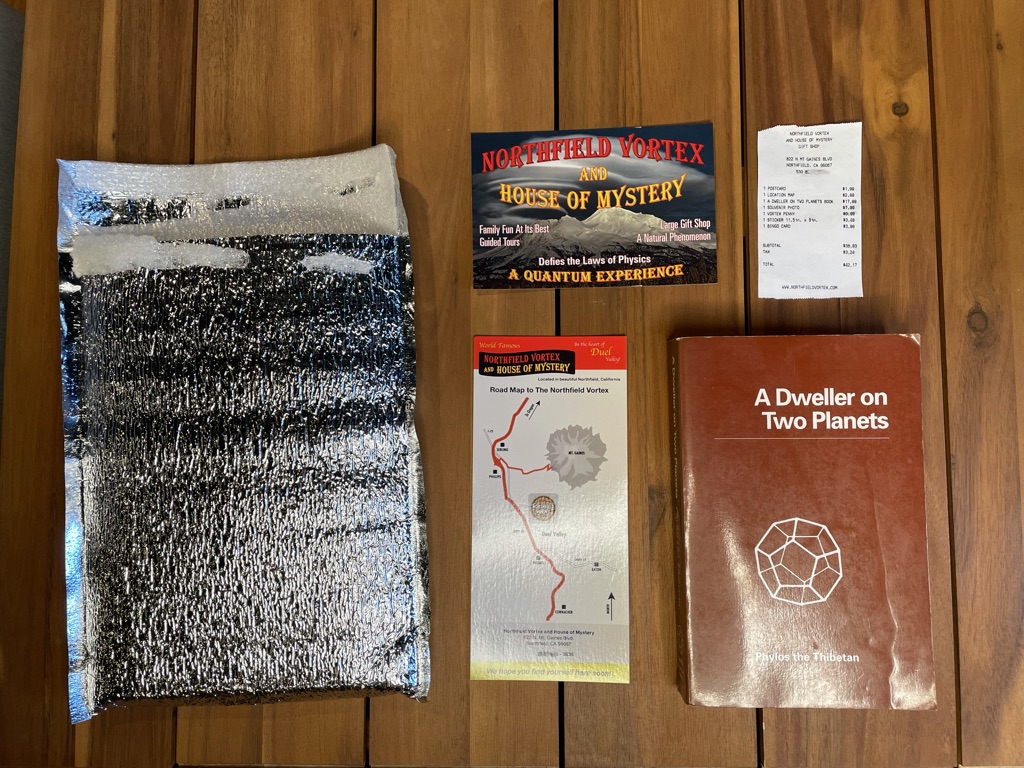 JoinDBRIS's tweet photo. 1/ DBRIS has received a pair of mysterious packages sent to us in response to our public launch.

In a previous thread, we recapped how our community helped decipher the contents of the first package and further our research into Disco Ball Theory.

Now they've done it again 🧵 https://t.co/K7y97e15RR