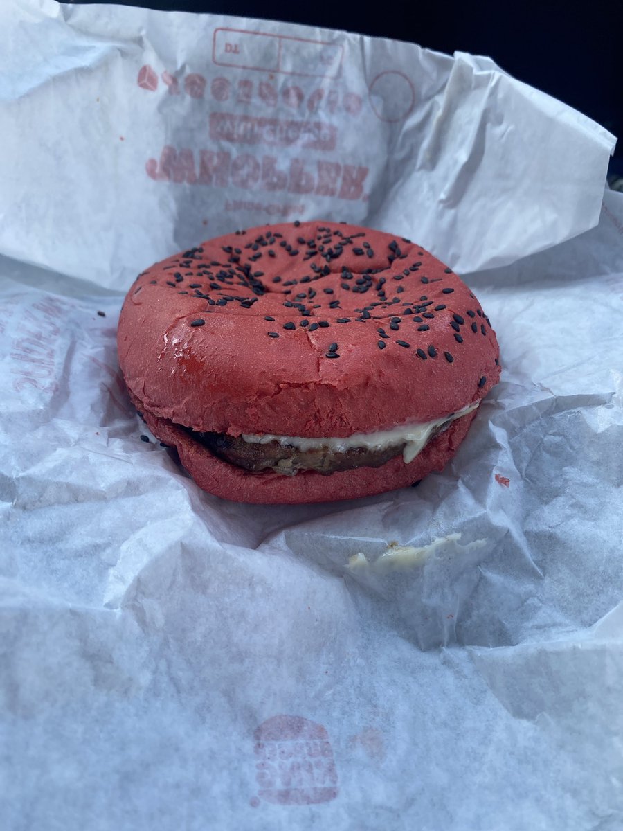 Epic_GamerTM's tweet image. why it red tho