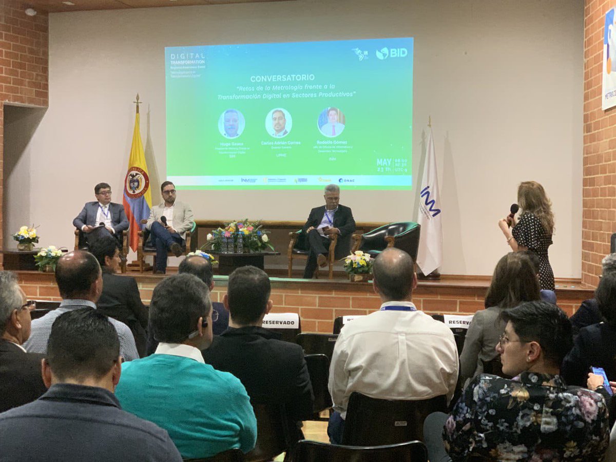 INMdeColombia's tweet photo. Durante el Panel 'Retos de la Metrología en la Transformación Digital en Sectores Productivos' @AdrianCorrea de @UPMEOficial, se resalta la importancia de las mediciones en velocidad de aire, luminosidad, gases efecto invernadero, eficiencia energética, entre otros.
#SemanaSIM https://t.co/EKgzvQipvB