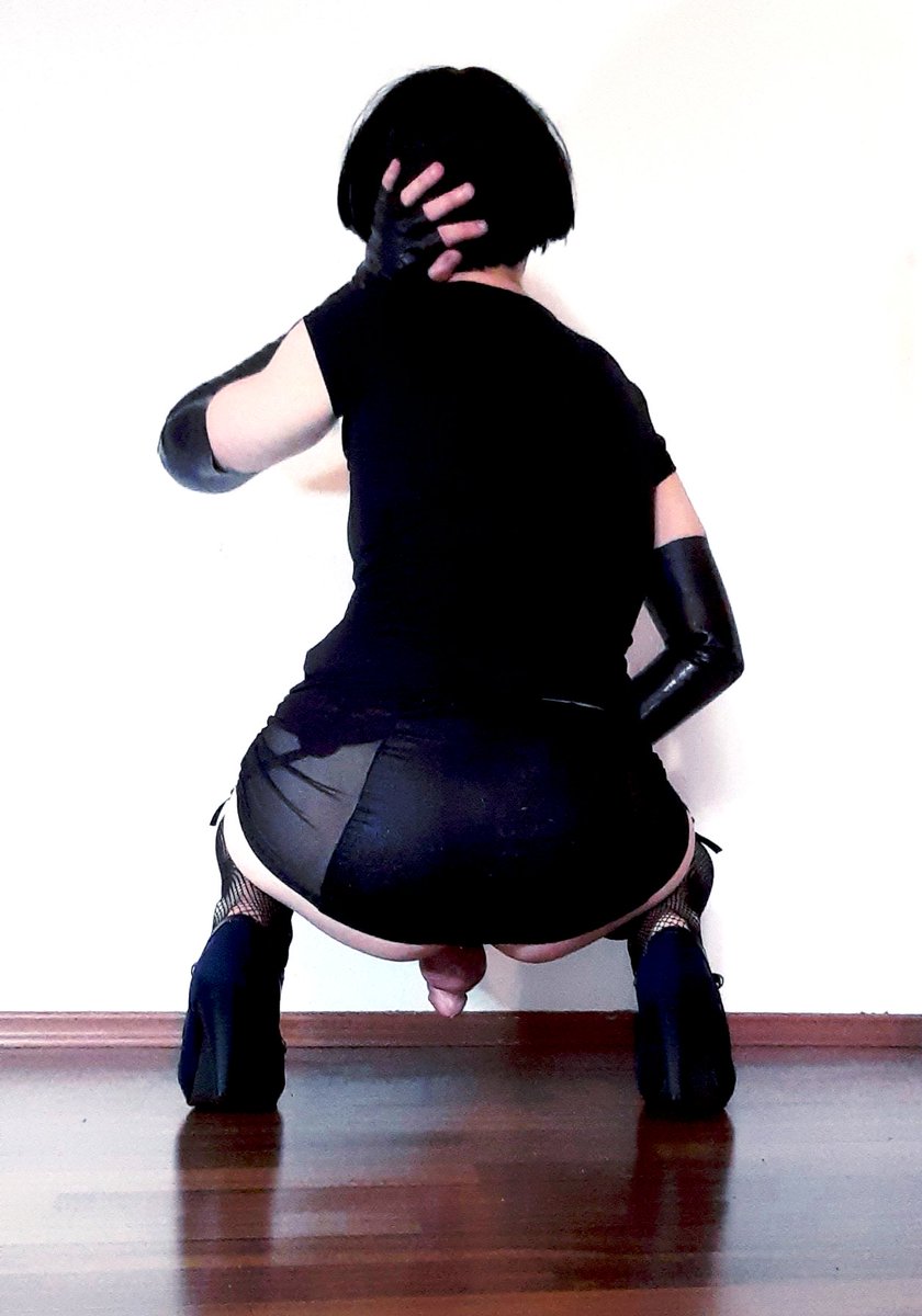 misskinked's tweet photo. Occasionally, I indulge in my fetishistic transvestism. In more than just one way.

#dickgirl #sexswap #futanari #limp #crossdressing #drag #goth #fetish #tranny #transvestite #trans #crossdress #femalemale #genderporn #fishnets #femdom https://t.co/WQnWjIebza
