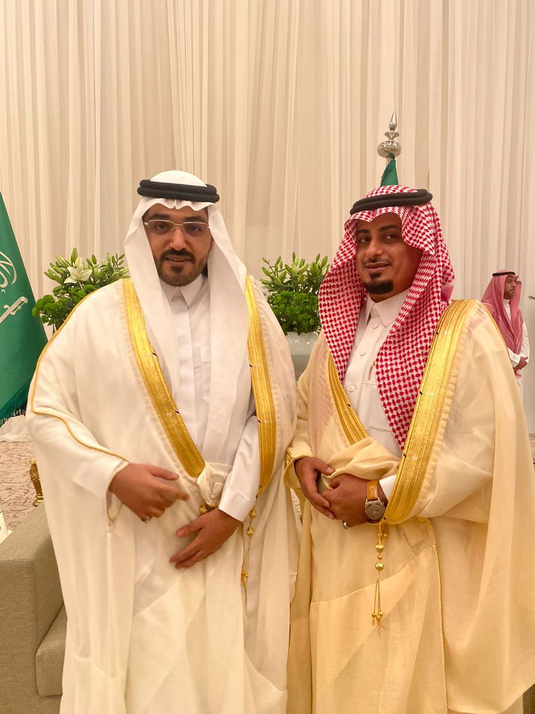 qqww11155's tweet photo. تشرفت هذا المساء البارح بحضور مناسبة زواج صاحب السمو الملكي الامير / سعود بن هذلول عبدالعزيز ال سعود على كريمة صاحب السمو الامير / فيصل بن محمد بن تركي ال سعود اوادام الله افراحهم 🌹
وهنا عدة صور 👇🏻 https://t.co/21bTs8OYAS