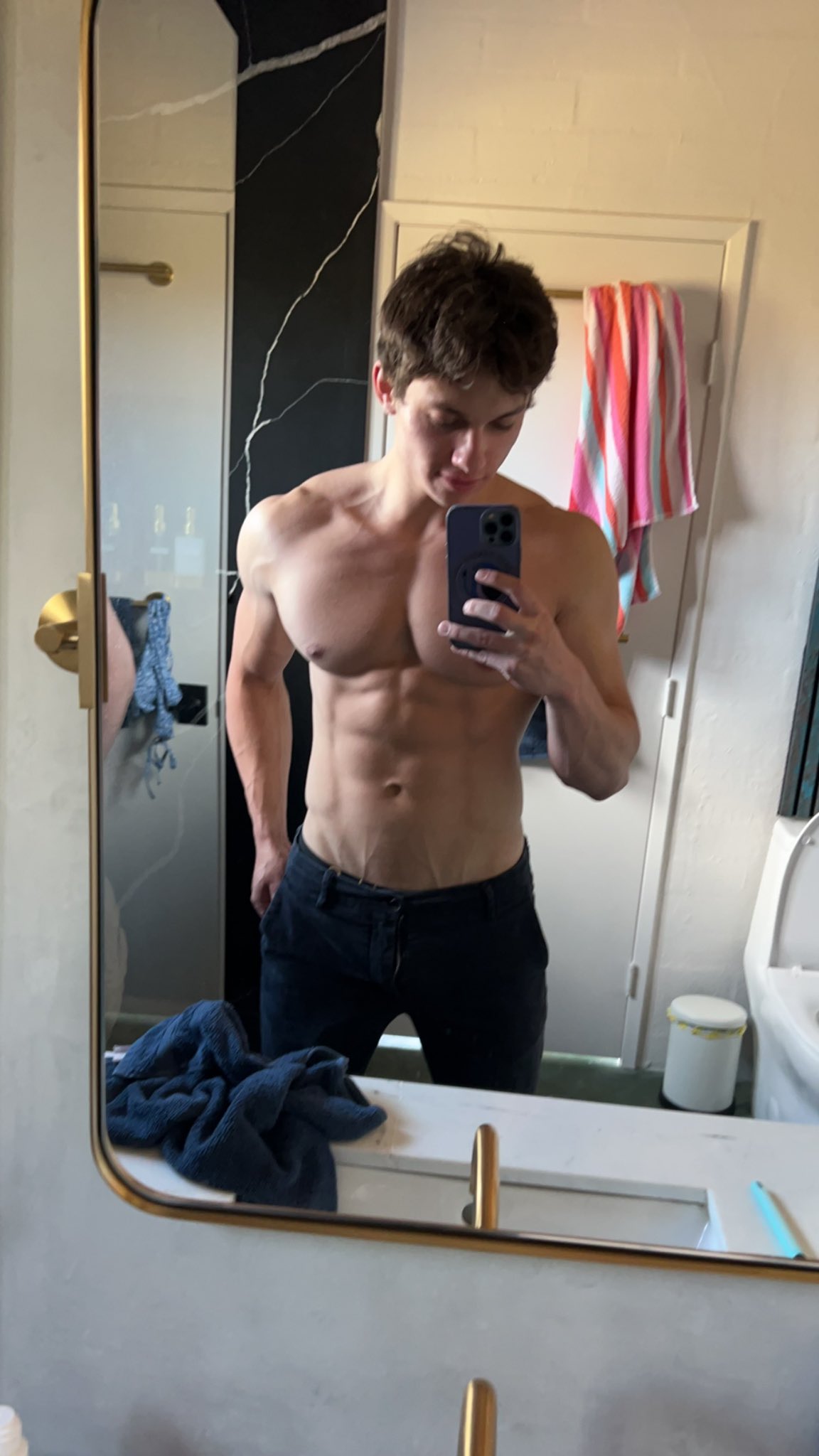 CJ Clark on Twitter: "The veins go ALL the way down https://t.co