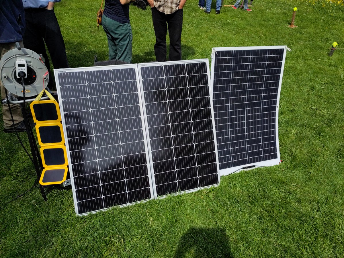 Thema Balkonsolar: Morgen, Mi, 17:00-18:30 im Nachhaltigkeitszentrum Kiel, Europaplatz 2 : Wir stehen Euch Rede und Antwort zum Thema Balkonsolar / Steckersolar: Welche Voraussetzungen gibts, wie sieht eins aus, wer hilft bei Fragen? Energiewende zum Anfassen &amp; Mitmachen!