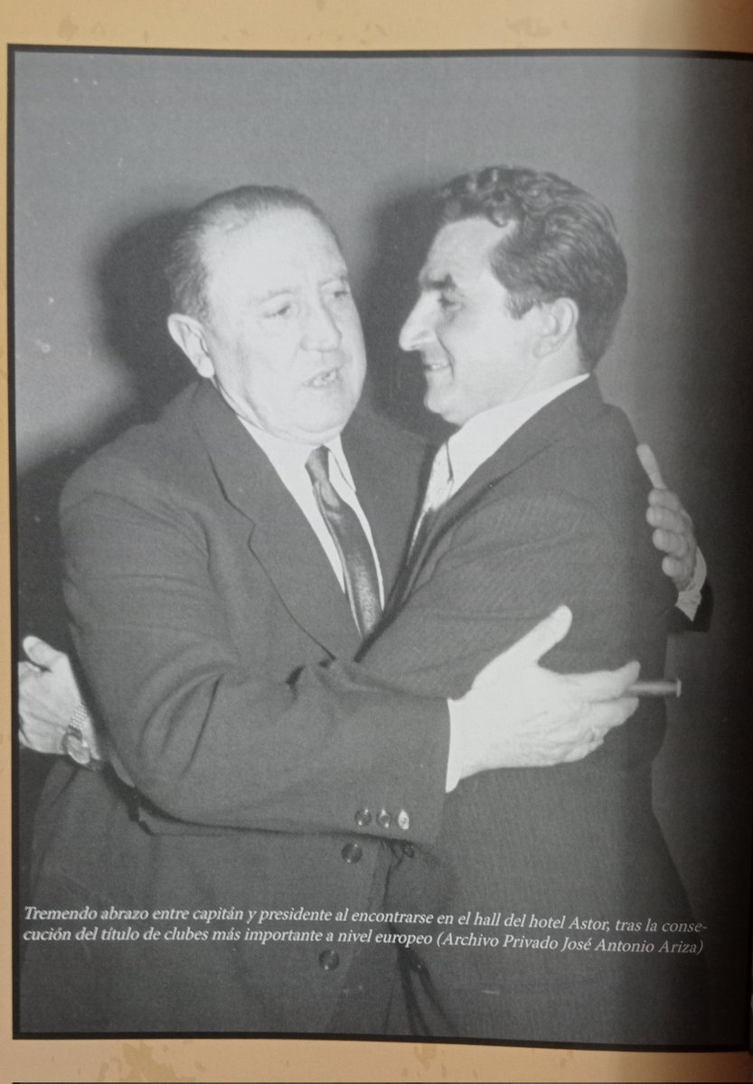 Angel Royo (@ang_royo) on Twitter photo Abrazo de Don Santiago Bernabéu y Miguel Muñoz en el Hall del Hotel Astor una vez que el Real Madrid conquistará su primera Copa de Europa (1956).
📷 Foto del archivo personal de <a href="/JoseArizagalvez/">Jose Ariza</a> en su libro "En el Corazón de la Primera Copa de Europa". Abrazo de Don Santiago Bernabéu y Miguel Muñoz en el Hall del Hotel Astor una vez que el Real Madrid conquistará su primera Copa de Europa (1956).
📷 Foto del archivo personal de <a href="/JoseArizagalvez/">Jose Ariza</a> en su libro "En el Corazón de la Primera Copa de Europa".