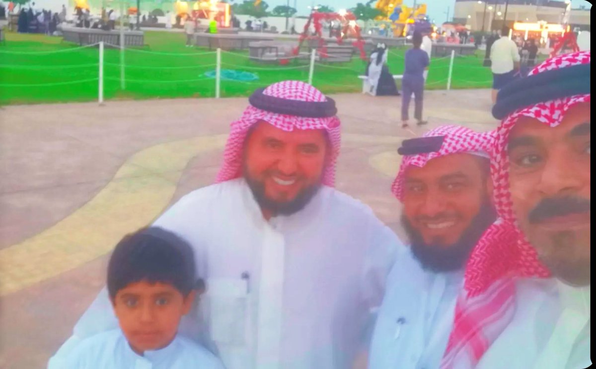 naserfhaj's tweet photo. سعدت بزيارة #معرض_الزهور_بالجبيل والذي تنظمه #الهيئه_الملكيه_بالجبيل وسرني ماشاهدته من أركان مختلفة وبرامج مصاحبة بإلاضافة الى زيارة ركن #بنك_البذور وجناح وزارة البيئة والمياه فرع #الجبيل كل الشكر لهذه الجهود المبذولة @pr_rc_jubail @2002Alnader @NasserDhaen https://t.co/GXTYW9wzuQ