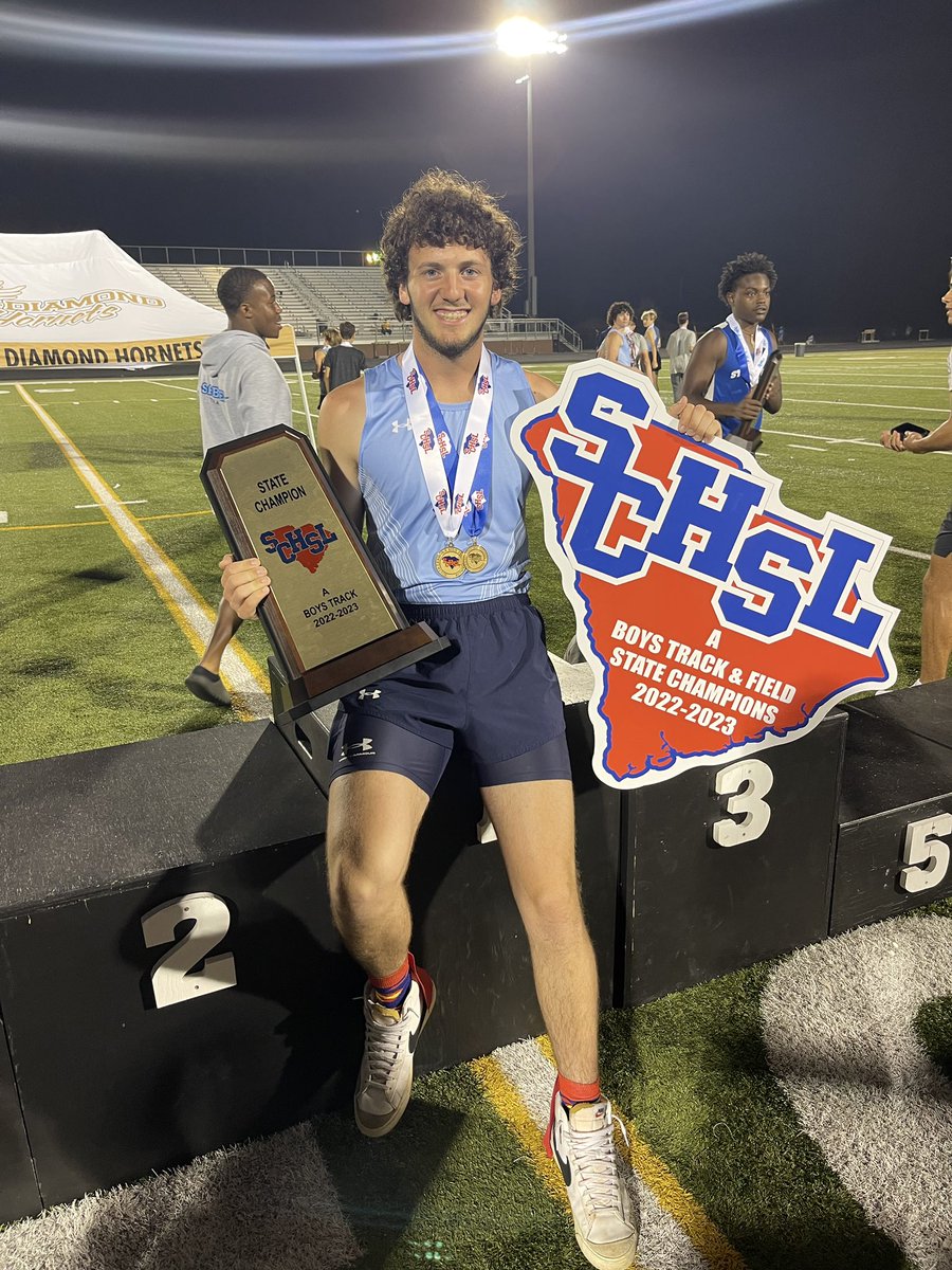 zekbailey's tweet photo. 1x all American 
2x pole vault region champion
5x team region champions
3x pole vault state champion 
3x team state champions 
Thank you for an amazing high school career @CoachWalpole @SabresSCS https://t.co/9gUCV7DpAD