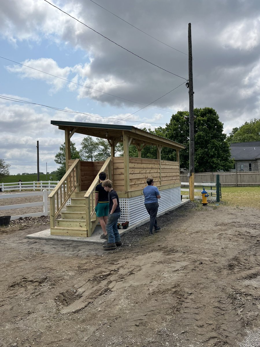Pirates_CHS's tweet photo. Mr. Stegbauer and his Industrial Technology students recently constructed and installed this new announcer stand at the horse arena at the Putnam County Fairgrounds.  #ProudtobeaPirate https://t.co/9RH6RrVjKX