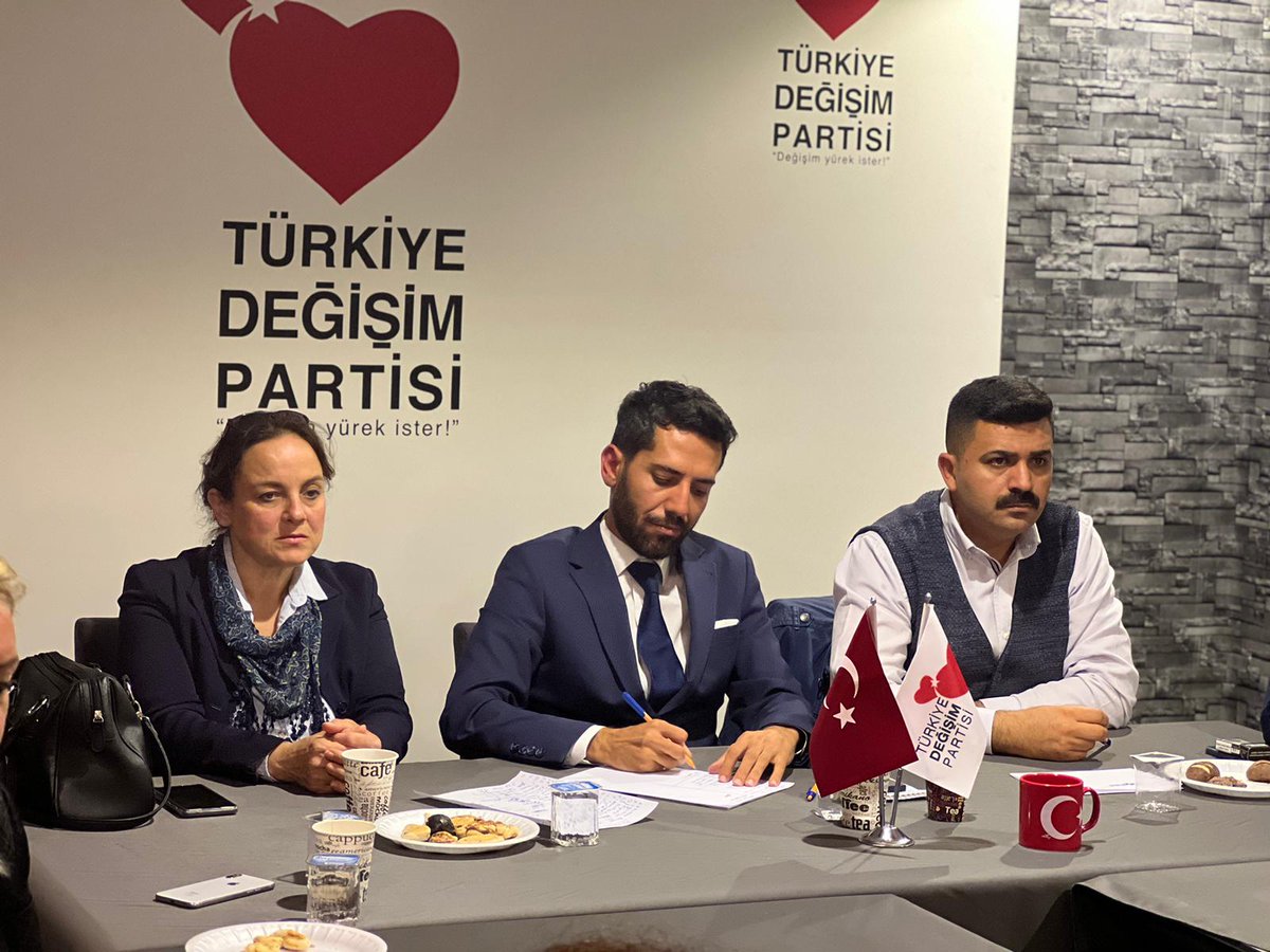 İstanbul İl Başkanlığı Yönetim Kurulu Toplantımızı Gerçekleştirdik.
<a href="/M_Sarigul/">Mustafa Sarıgül</a> <a href="/saban_haluk/">Haluk Şaban Gürbüz</a> @AvAzizbingol 
#Istanbul #TürkiyeDeğişimPartisi #MustafaSarıgül #ÇareSarıgül