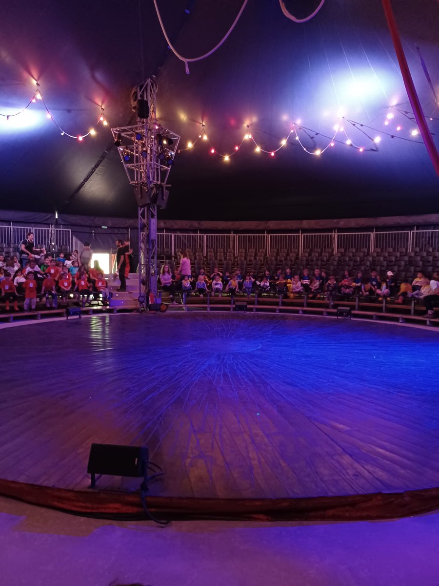 Pont de la cadena tweet media