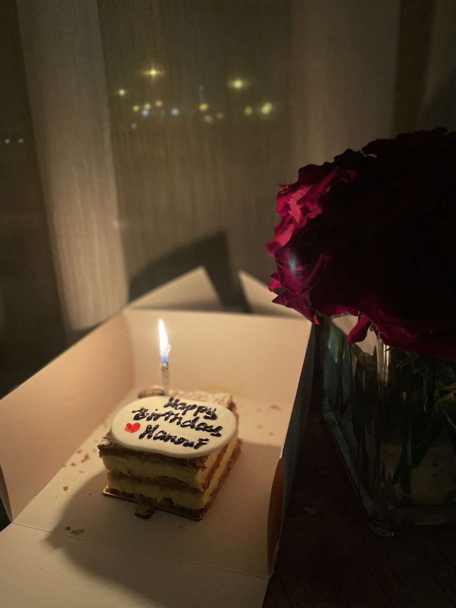 alanbari_hanouf's tweet photo. كل سنة في حياتي انتظر عيد ميلادي و كأنه حدث تاريخي قومي, وبالاخير مايصير شي 😂.
تمنوا لي سنه سعيده 💗💗 https://t.co/spVG0POgmq