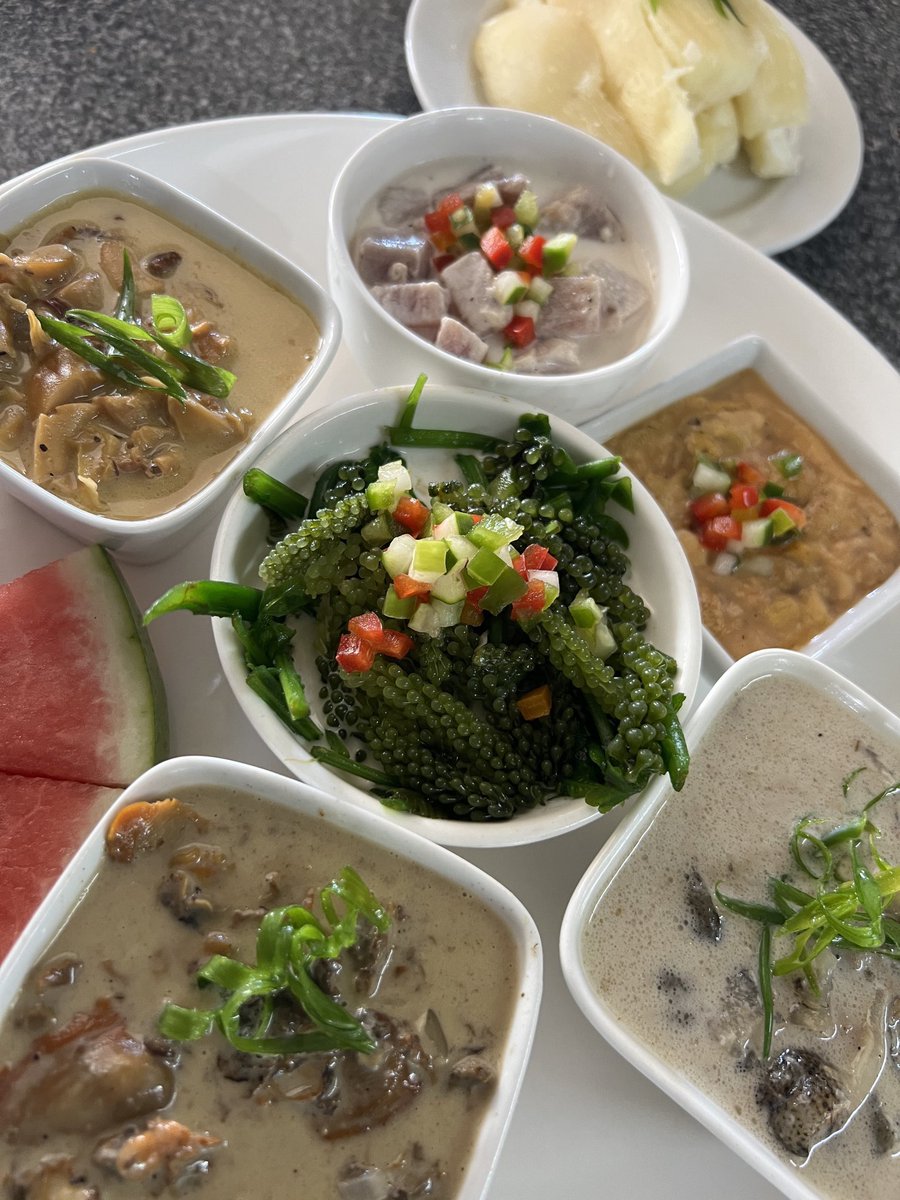 kanalevukitchen's tweet image. #Kusima central at the Bure today. There’s freshly made Rourou Vakautona from Rewa, our Kusima bowls &amp;amp; our Seafood platter are just some of the goodies that’s available on our menus today. Call 9980737 to place orders or make a reservation to dine in.