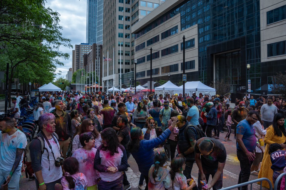 ForSurati's tweet photo. Holi Hai once again was amazing! Marked in vibrant hues, Holi Hai surpassed all expectations! 🙌✨

Thank you everyone for coming out and everyone who made this event come to life! 

📸 Carolina Rosario 

#holifestival #holi #festival #happyholi #holihai #indianfestival #holifest https://t.co/48cpm7Rmx5