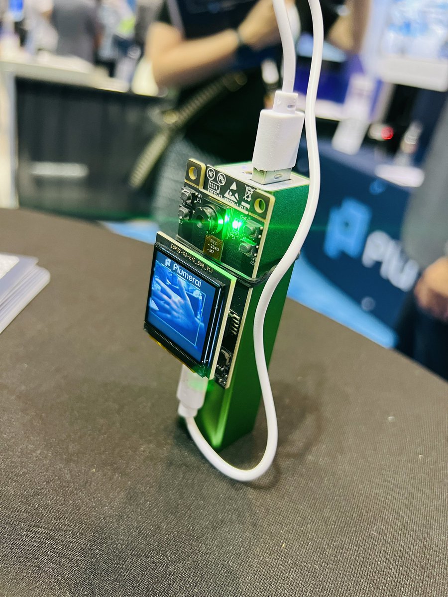 Tiny person detection! <a href="/plumerai/">Plumerai</a> running on #ESP32 at #EVS23

➡️ plumerai.com
➡️ hackster.io/news/plumerai-…