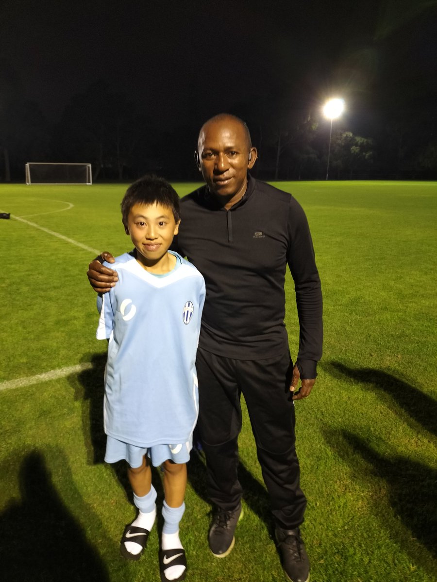 TCo10's tweet image. @SBSSportau #TheWorldGame founders Johnny and Les always tell us that football brings people together. Amazing to have @CBF_Futebol @CopaAmerica 2007 winner Minerio, J league legend @KentarohOhi and Chinese national Yu Jin Lian living in Melbourne @MalvernCity ⚽ @JamberooPub