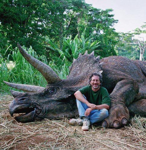 Let’s make this sicko famous.
Shooting this rhino just because it’s grown an extra horn....
People like this make me sick.
#nohunting #savetherhino