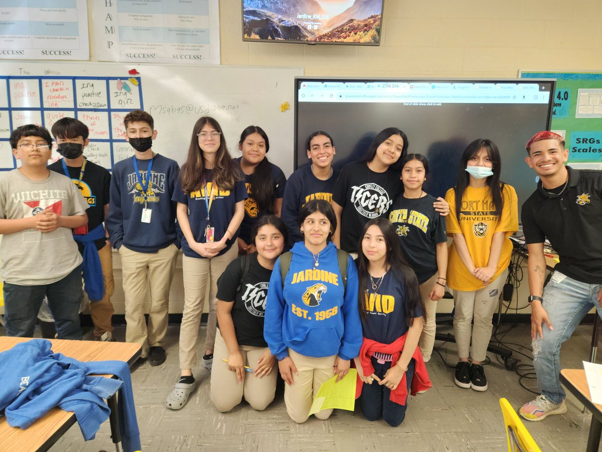 Mrs. Sabas tweet media