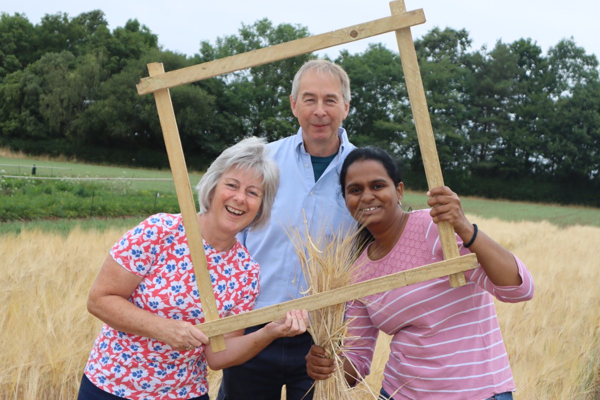 My last working day at <a href="/uniofwarwick/">University of Warwick</a>. I have learnt a lot during this journey. I would like to thank my boss <a href="/robdlillywhite/">Rob Lillywhite</a> for giving me this opportunity and also  for providing  an environment to learn and grow for the past two years.