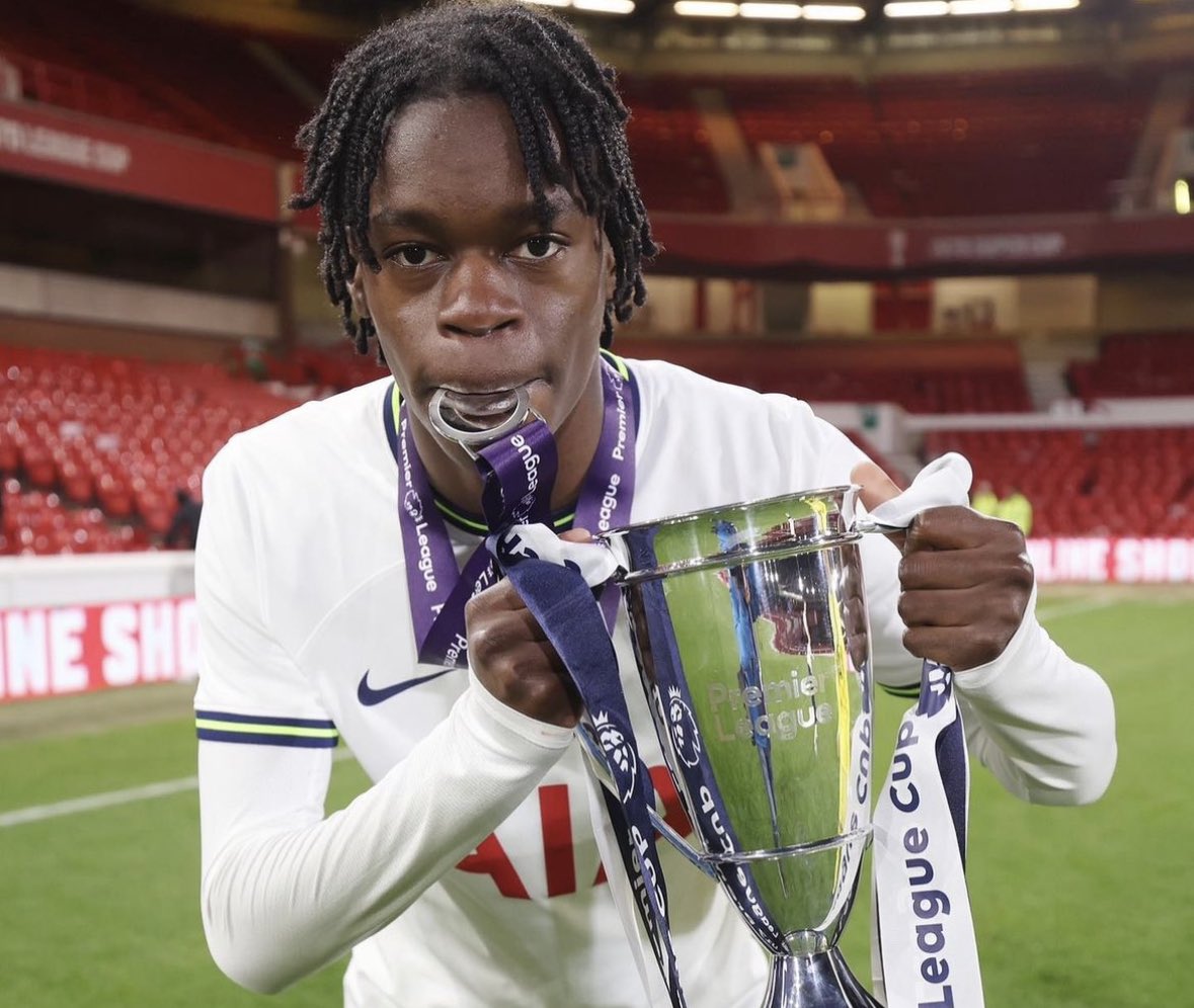 Understand Tottenham have been able to keep the talented midfielder Callum Olusesi — new deal until June 2026 has been agreed despite strong interest from multiple English clubs. 🚨⚪️ #THFC

Been told Olusesi will sign three year deal in the next hours, done and sealed.