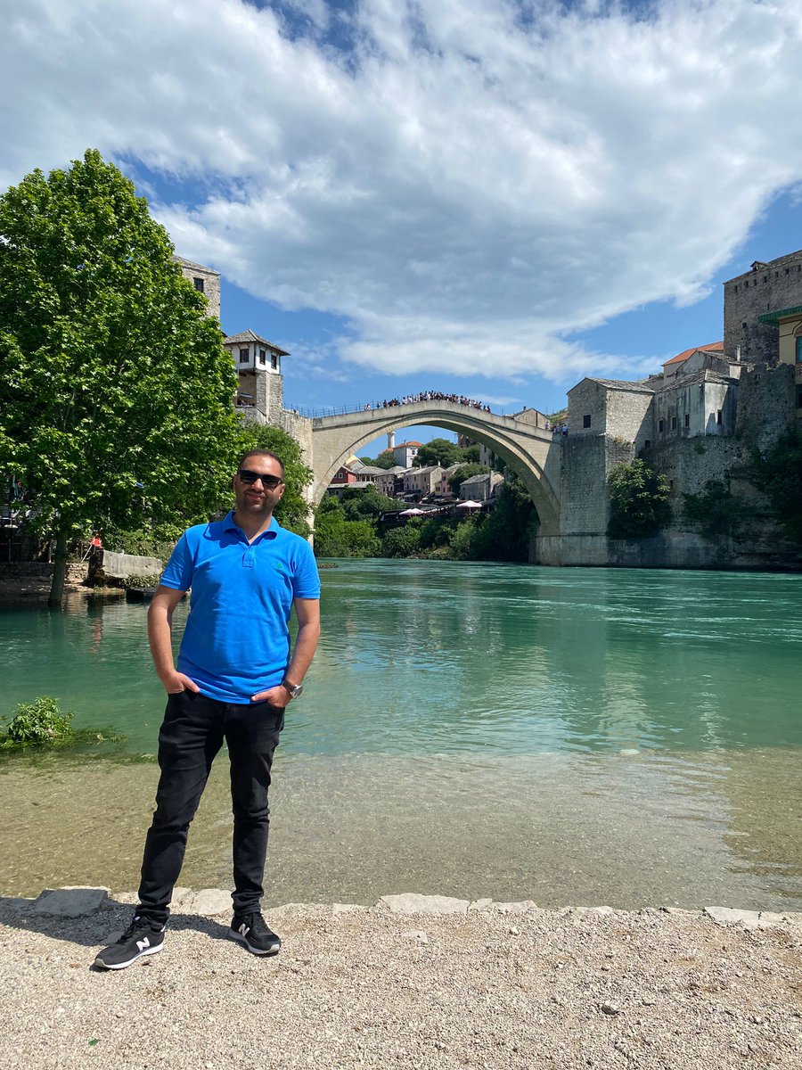 erdicangungor's tweet photo. Mostar Köprüsü umuttur. Burada en acılı zamanlar yaşanmış. Bir resimden çok daha fazlası... #Bosna #mostar #mostarbridge https://t.co/BH9PAqtf1K