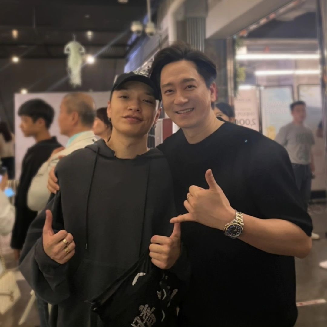 SIMONDTHAILAND's tweet photo. ไอจีตัวเองไม่ลงหรอก พี่���กมักจะไปโผล่ตามไอจีคนอื่นๆ  🤣🤭 (#범죄도시3) 
@longlivesmdc  
#SimonDominic #쌈디 
#AOMG #사이먼도미닉 https://t.co/MFJkncThXP