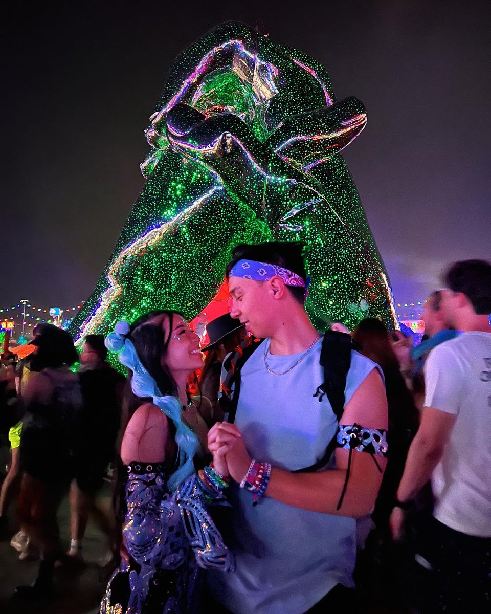 monica ♡ tweet media