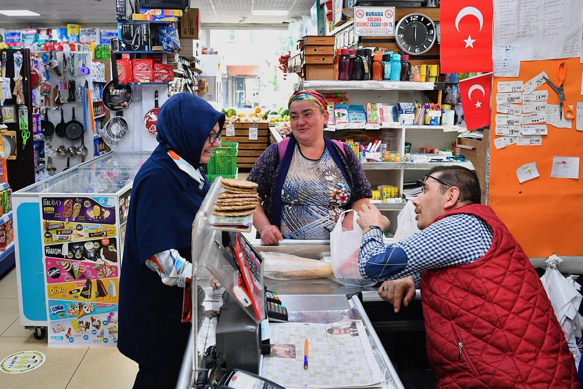 📍Veysel Karani Mahallesi

Esnafımızla yüz yüze, gönüle gönüle muhabbete devam 😊

Biz öyle bir kazanacağız ki hiç kisme kaybetmeyecek! 🇹🇷