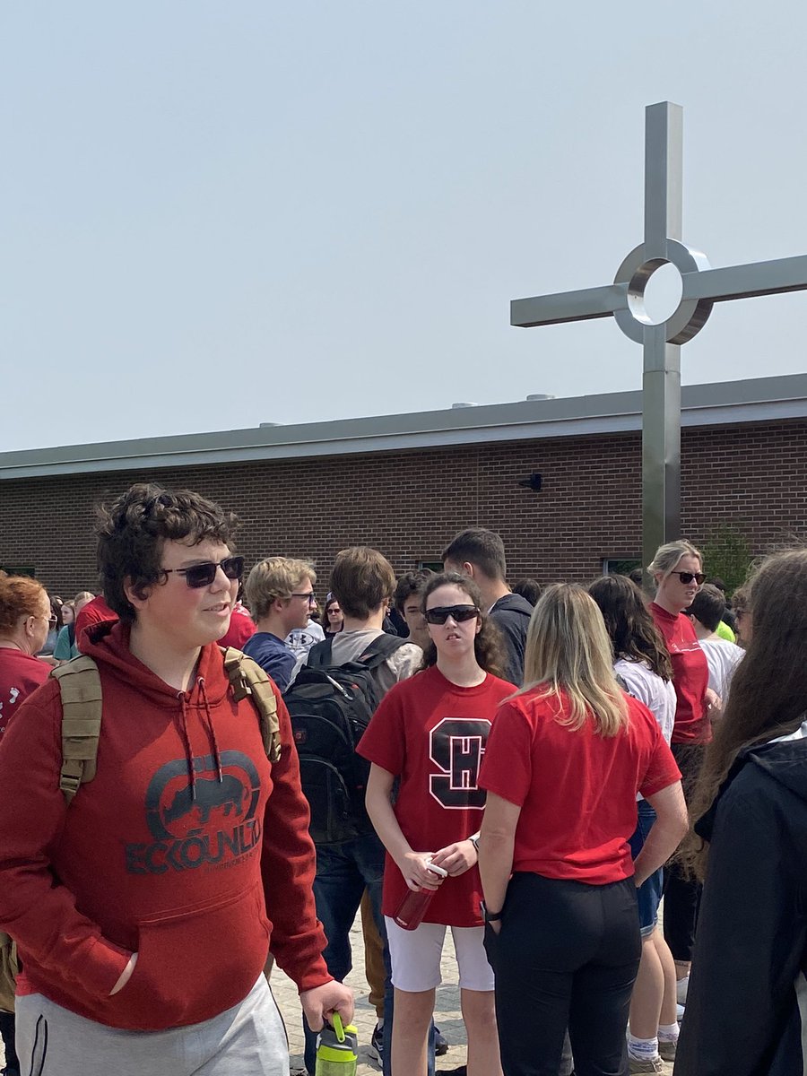 kirbjen's tweet photo. What a great day to bring current and future @SHHSCrusaders together, recognizing that stigma around mental health still exists and making strides (literally) to reduce this so that every person can get the support they need. @BGCDSB https://t.co/NQLQozjMTO