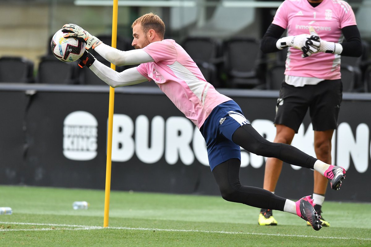 FCCartagena_efs's tweet photo. 🧱⚽️ #porterosalbinegros 🔥 https://t.co/lvaeKpVIE0